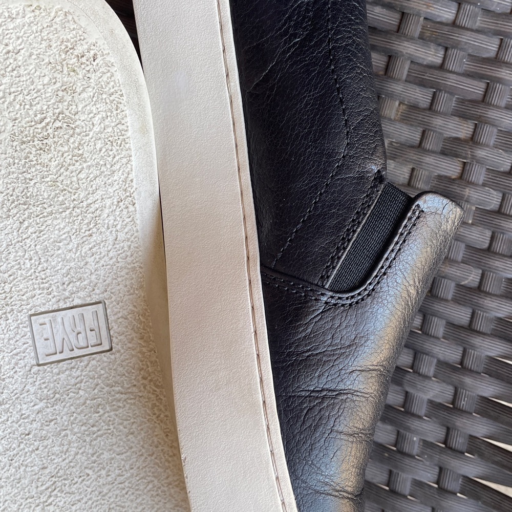 FRYE Black Slip-On Leather Loafers - Picture 6 of 7